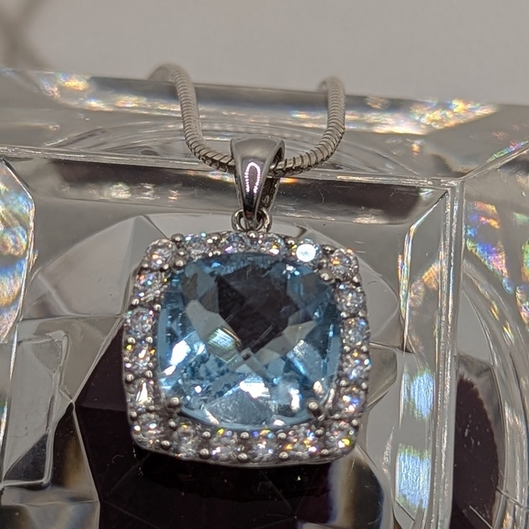 London Blue Silver Necklace - Picture 2 of 5